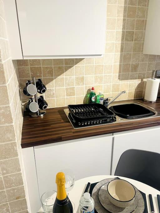 #215 1 Bed Serviced Apartment Ντέρμπι Εξωτερικό φωτογραφία