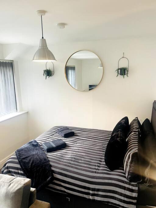 #215 1 Bed Serviced Apartment Ντέρμπι Εξωτερικό φωτογραφία
